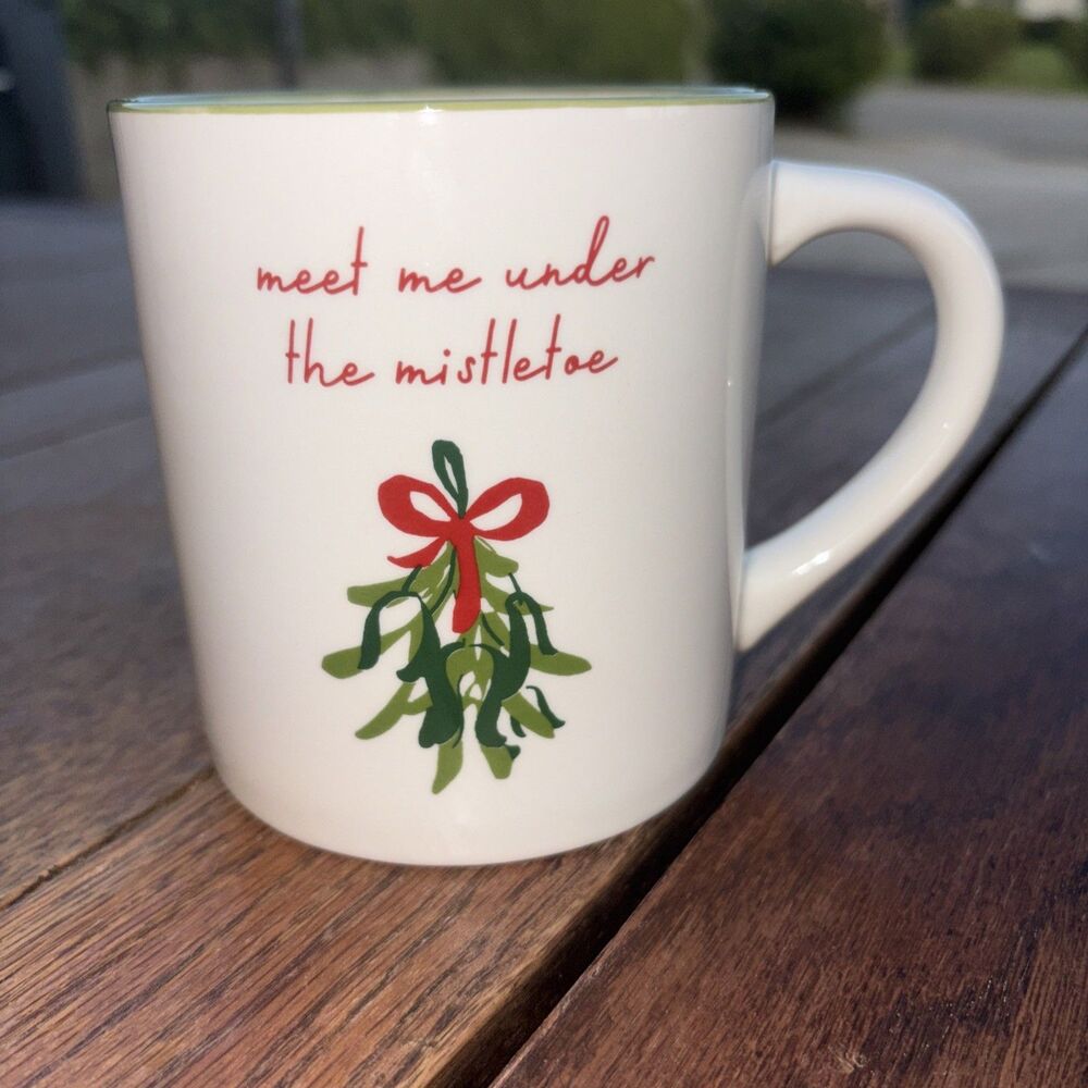 Coffee mug threshold Mistletoe
